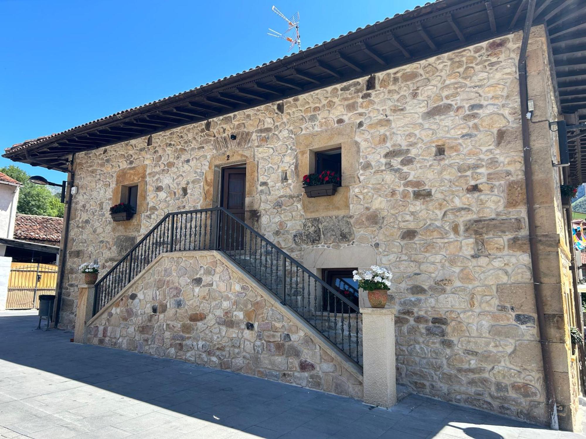 Apartamentos San Roque 아레나스데카브랄레스 외부 사진